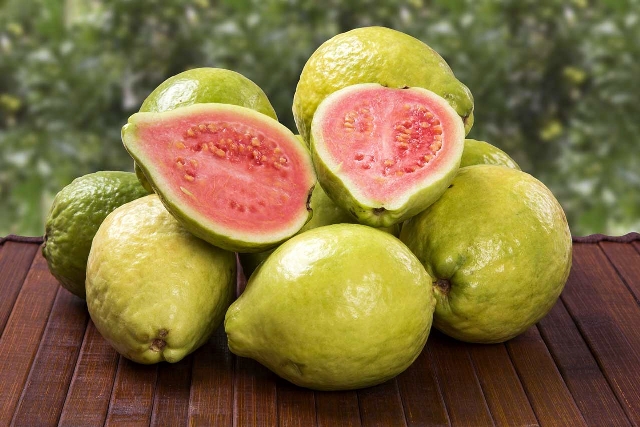 Guava Meyvesi Nedir? Faydaları Nelerdir?