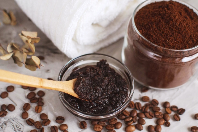 Kahve Peelingi Nasıl Hazırlanır ve Nasıl Uygulanır?
